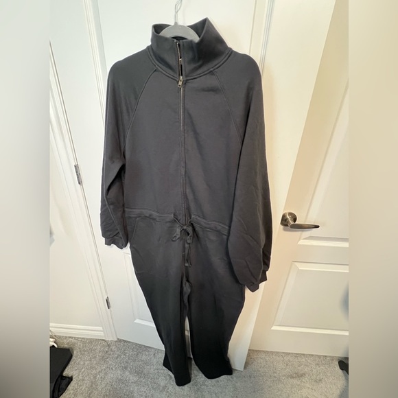 Universal Threads |  Long Sleeve Black Fleece Jumpsuit | Size L - Picture 2 of 8